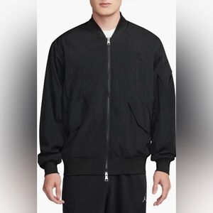 Jordan Essentials Lightweight Nylon Renegade Jacket Medium